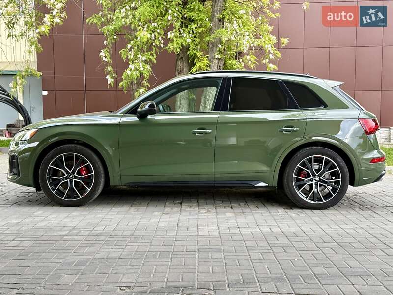 Внедорожник / Кроссовер Audi SQ5 2021 в Днепре