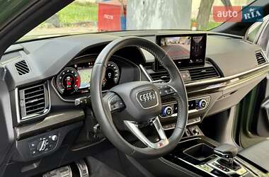 Внедорожник / Кроссовер Audi SQ5 2021 в 