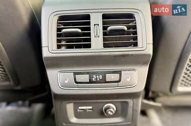 Внедорожник / Кроссовер Audi SQ5 2021 в 