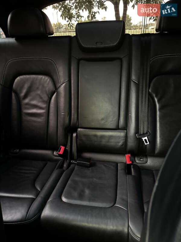 Внедорожник / Кроссовер Audi SQ5 2013 в Одессе