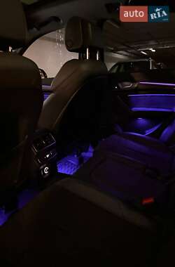 Внедорожник / Кроссовер Audi SQ5 2017 в 