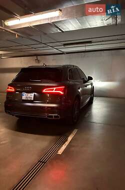 Внедорожник / Кроссовер Audi SQ5 2017 в 