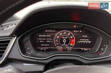 Внедорожник / Кроссовер Audi SQ5 2017 в 
