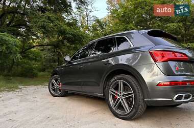 Внедорожник / Кроссовер Audi SQ5 2017 в 