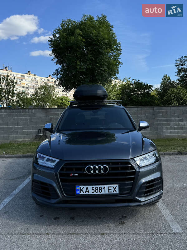Внедорожник / Кроссовер Audi SQ5 2018 в 