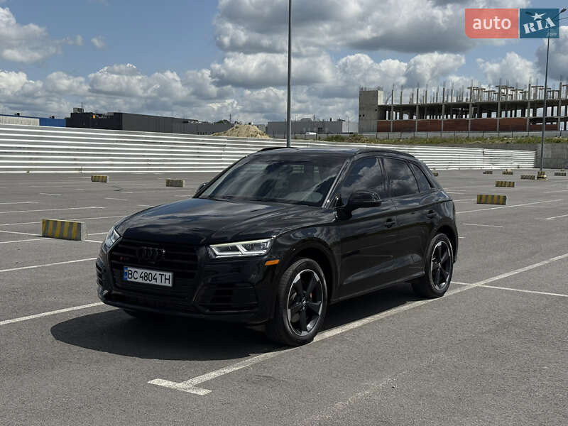 Внедорожник / Кроссовер Audi SQ5 2019 в 