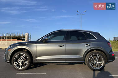 Внедорожник / Кроссовер Audi SQ5 2017 в 