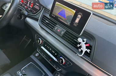 Внедорожник / Кроссовер Audi SQ5 2017 в 