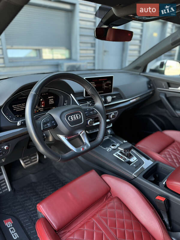Позашляховик / Кросовер Audi SQ5 2018 в Києві