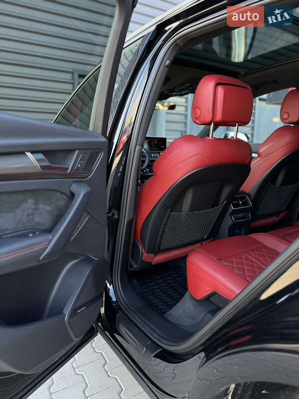 Позашляховик / Кросовер Audi SQ5 2018 в Києві
