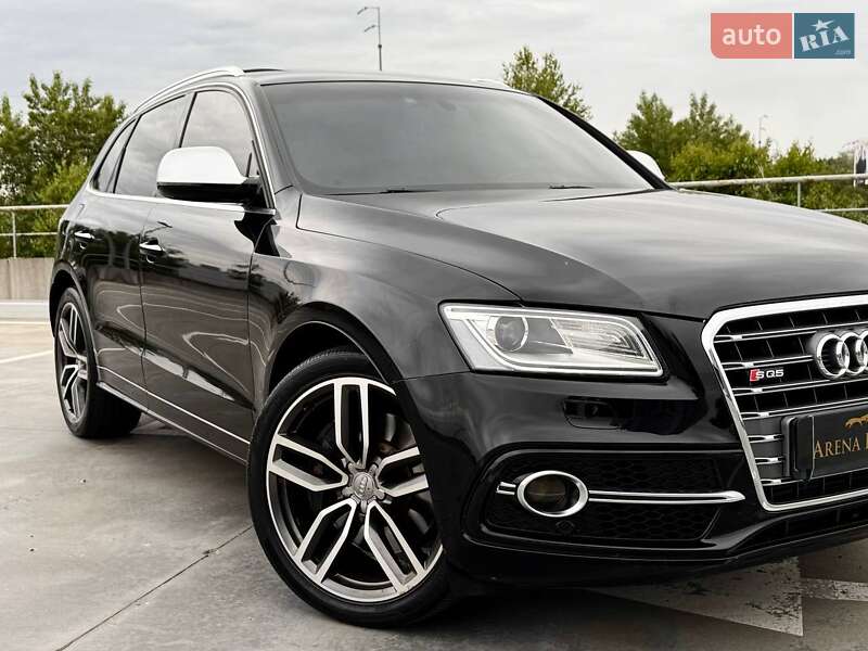 Внедорожник / Кроссовер Audi SQ5 2015 в Киеве