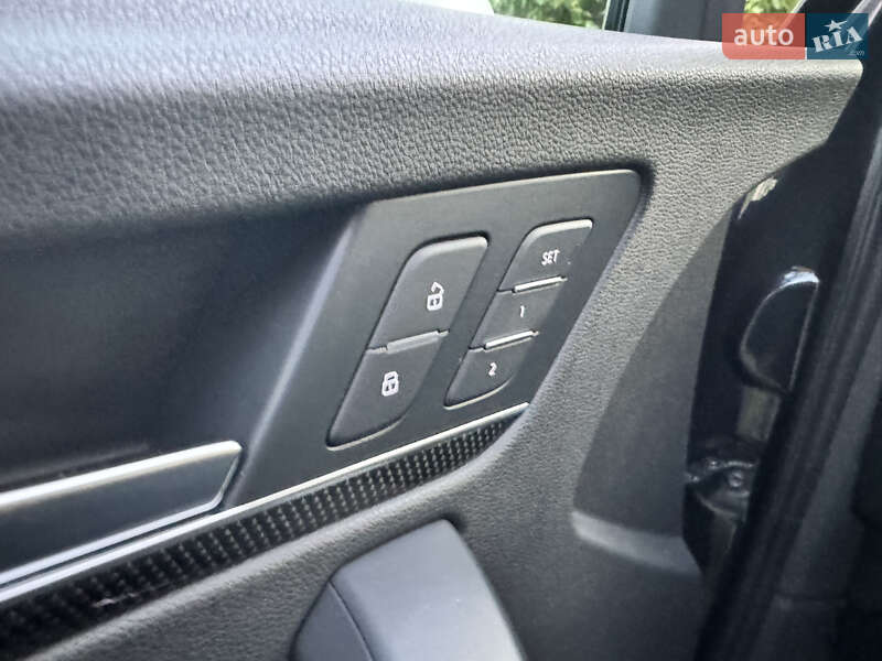 Внедорожник / Кроссовер Audi SQ5 2017 в Киеве фото 23 Внедорожник / Кроссовер Audi SQ5 2017 в Киеве