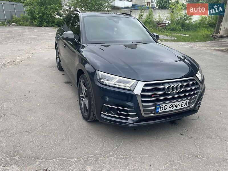 Внедорожник / Кроссовер Audi SQ5 2020 в 