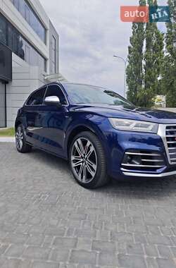 Позашляховик / Кросовер Audi SQ5 2018 в 