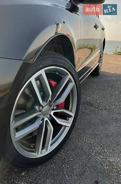 Внедорожник / Кроссовер Audi SQ5 2013 в 