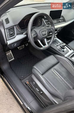 Внедорожник / Кроссовер Audi SQ5 2017 в 