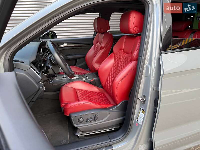 Позашляховик / Кросовер Audi SQ5 2019 в Києві