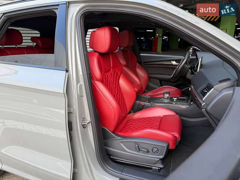 Позашляховик / Кросовер Audi SQ5 2019 в Києві