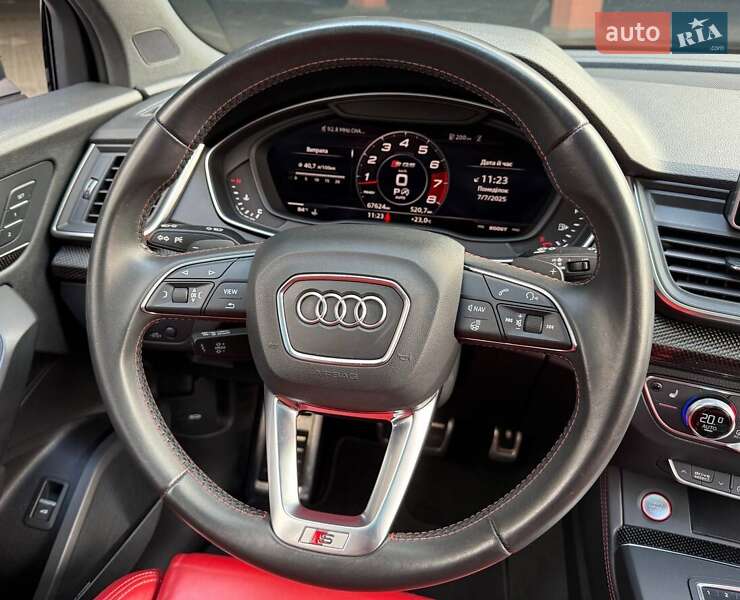 Позашляховик / Кросовер Audi SQ5 2019 в Києві