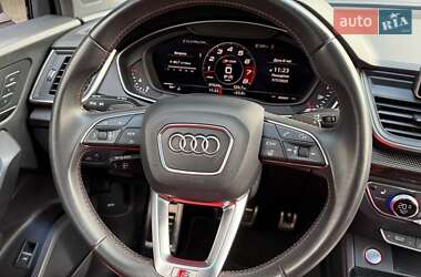 Внедорожник / Кроссовер Audi SQ5 2019 в 