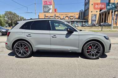 Внедорожник / Кроссовер Audi SQ5 2021 в 