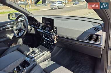 Внедорожник / Кроссовер Audi SQ5 2021 в 