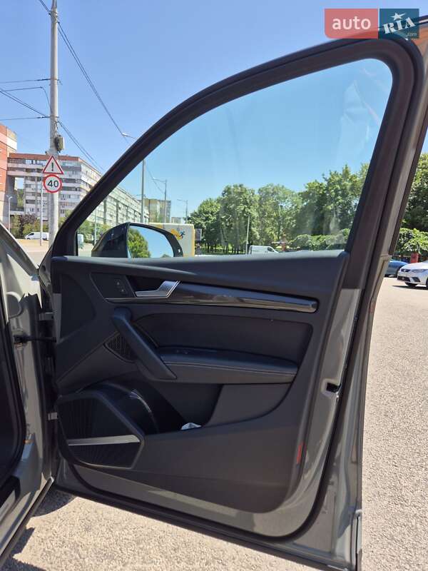 Внедорожник / Кроссовер Audi SQ5 2021 в Днепре фото 34 Внедорожник / Кроссовер Audi SQ5 2021 в Днепре