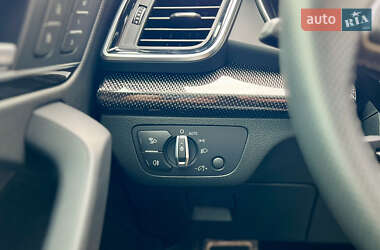 Позашляховик / Кросовер Audi SQ5 2021 в 