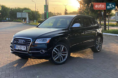 Внедорожник / Кроссовер Audi SQ5 2015 в 