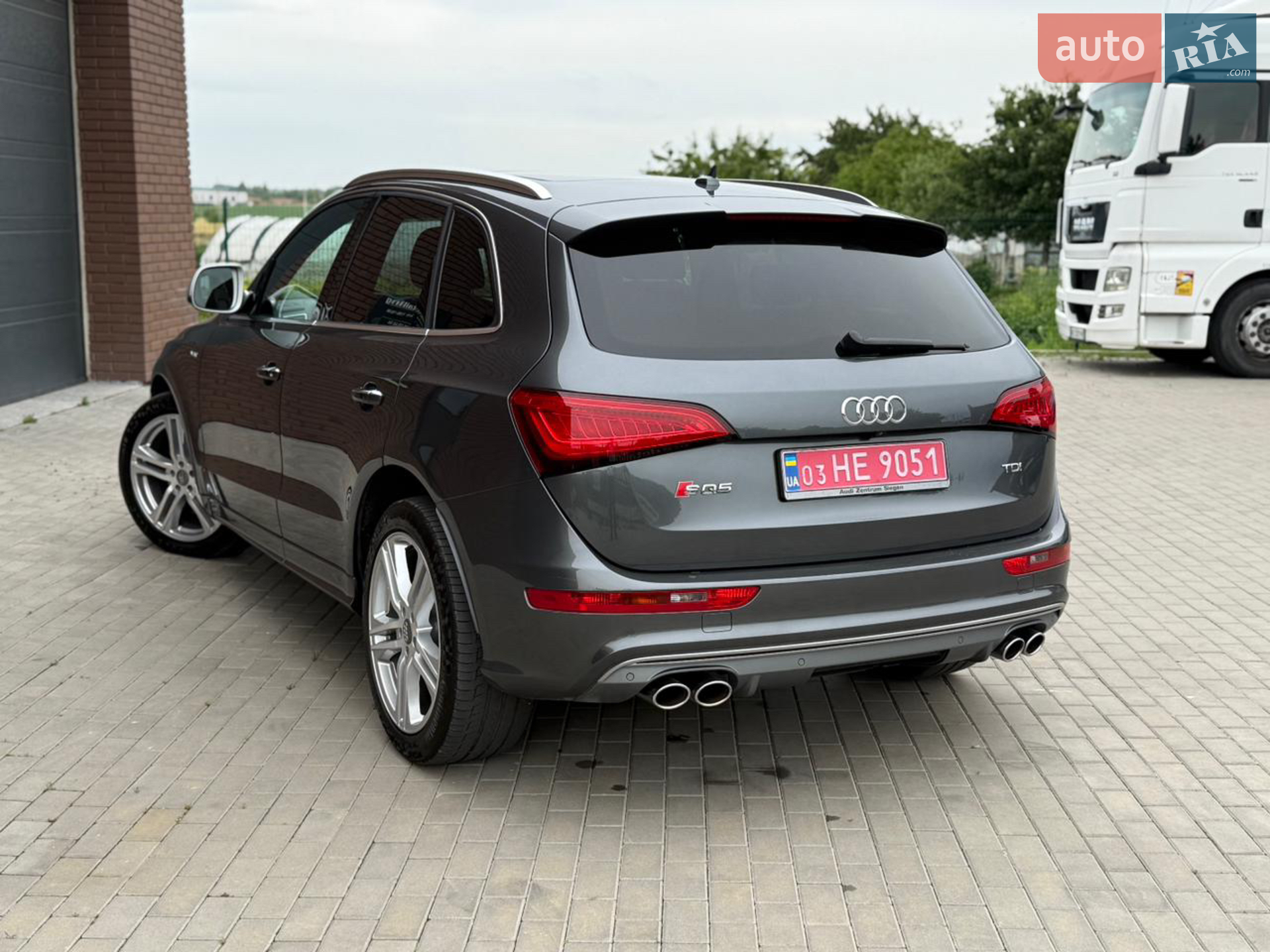 2015 Audi SQ5 - мініатюра 8