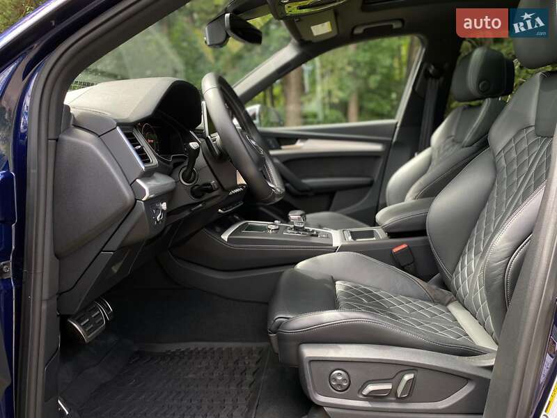 Внедорожник / Кроссовер Audi SQ5 2017 в Киеве