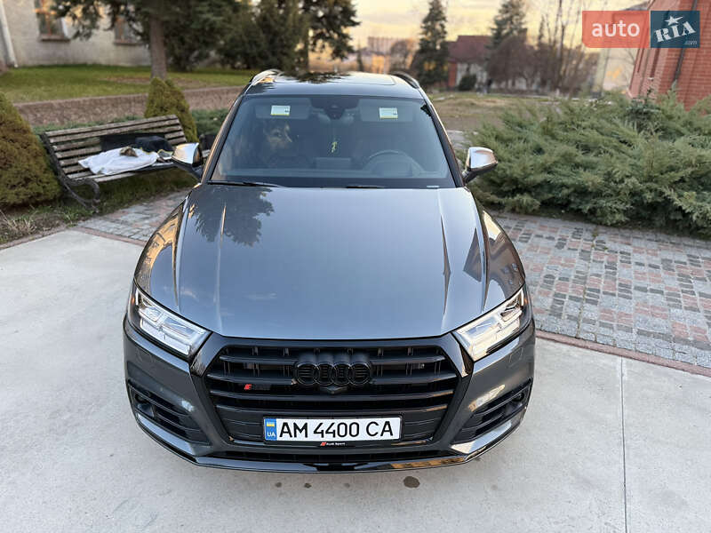 Внедорожник / Кроссовер Audi SQ5 2018 в Коростене