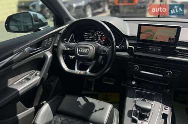 Внедорожник / Кроссовер Audi SQ5 2018 в 