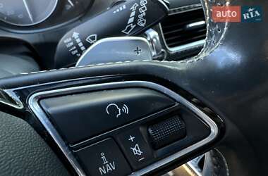 Внедорожник / Кроссовер Audi SQ5 2015 в 