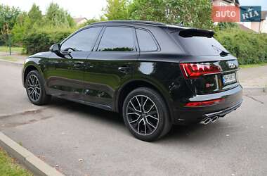 Внедорожник / Кроссовер Audi SQ5 2020 в 