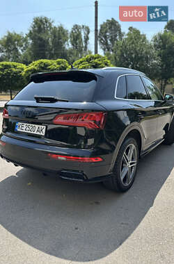 Внедорожник / Кроссовер Audi SQ5 2018 в 