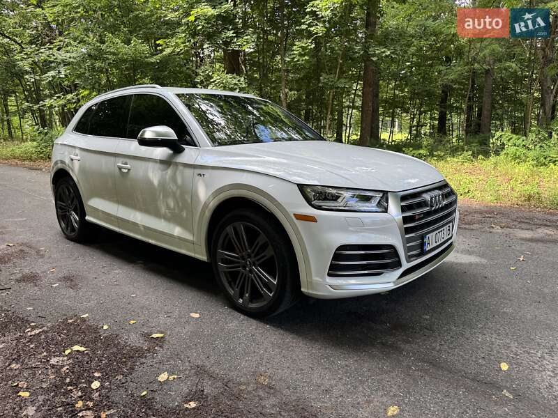 Позашляховик / Кросовер Audi SQ5 2017 в Києві