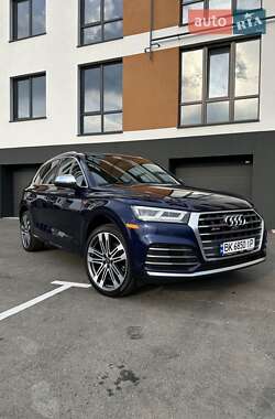 Внедорожник / Кроссовер Audi SQ5 2017 в 