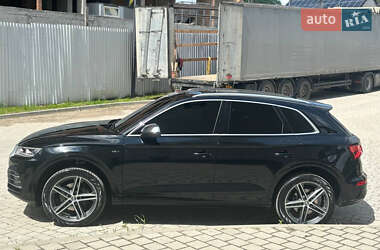 Внедорожник / Кроссовер Audi SQ5 2018 в 