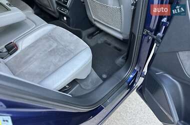 Внедорожник / Кроссовер Audi SQ5 2017 в 