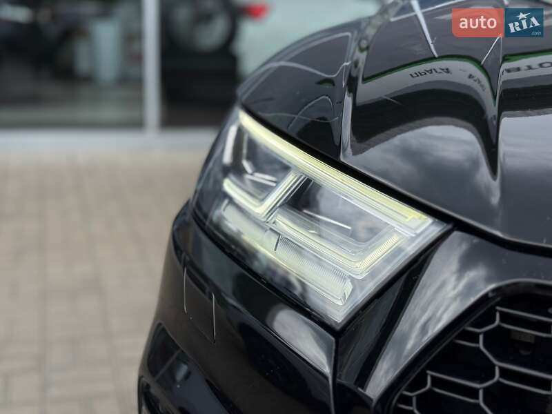 Внедорожник / Кроссовер Audi SQ5 2018 в Киеве