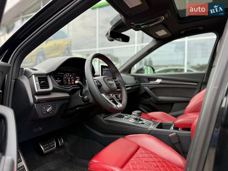 Внедорожник / Кроссовер Audi SQ5 2018 в Киеве