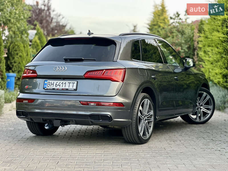 Внедорожник / Кроссовер Audi SQ5 2019 в Одессе