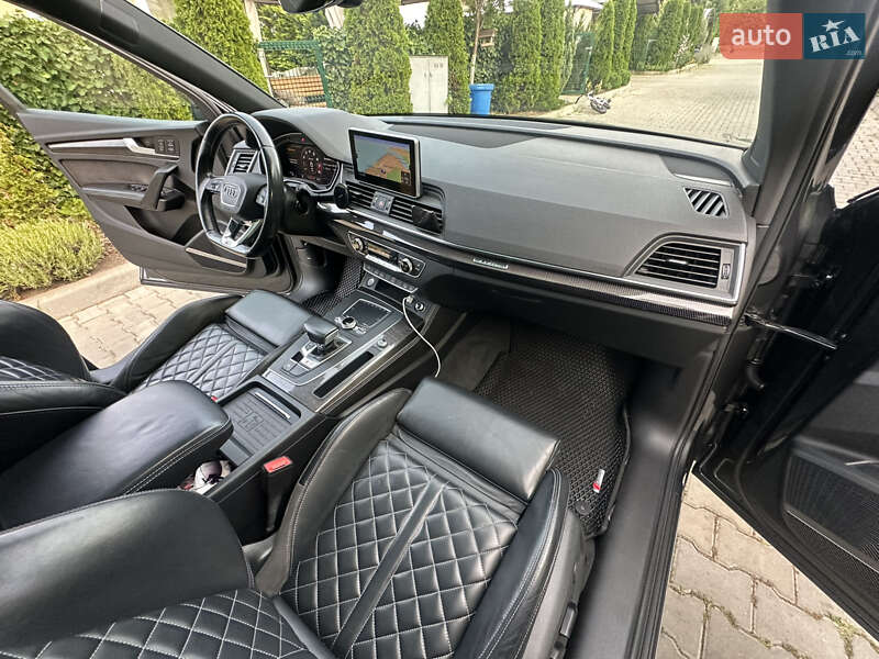 Внедорожник / Кроссовер Audi SQ5 2019 в Одессе