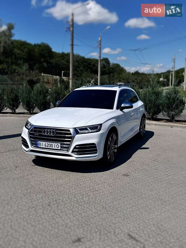 Внедорожник / Кроссовер Audi SQ5 2017 в Полтаве