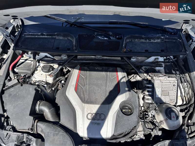 Внедорожник / Кроссовер Audi SQ5 2017 в Полтаве