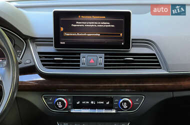 Внедорожник / Кроссовер Audi SQ5 2018 в 