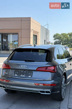 Внедорожник / Кроссовер Audi SQ5 2018 в 