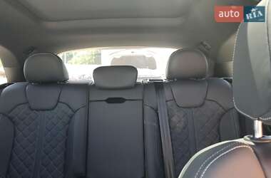 Внедорожник / Кроссовер Audi SQ5 2022 в 