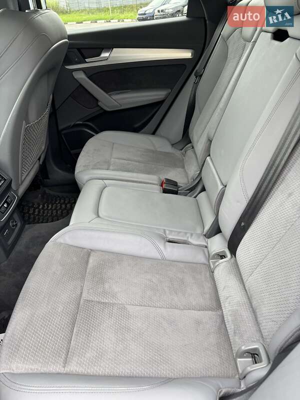 Внедорожник / Кроссовер Audi SQ5 2020 в Ровно